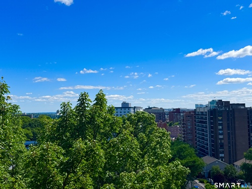  condo home for sale located at 71 Strawberry Hill Avenue, 1015, Stamford, CT 06902