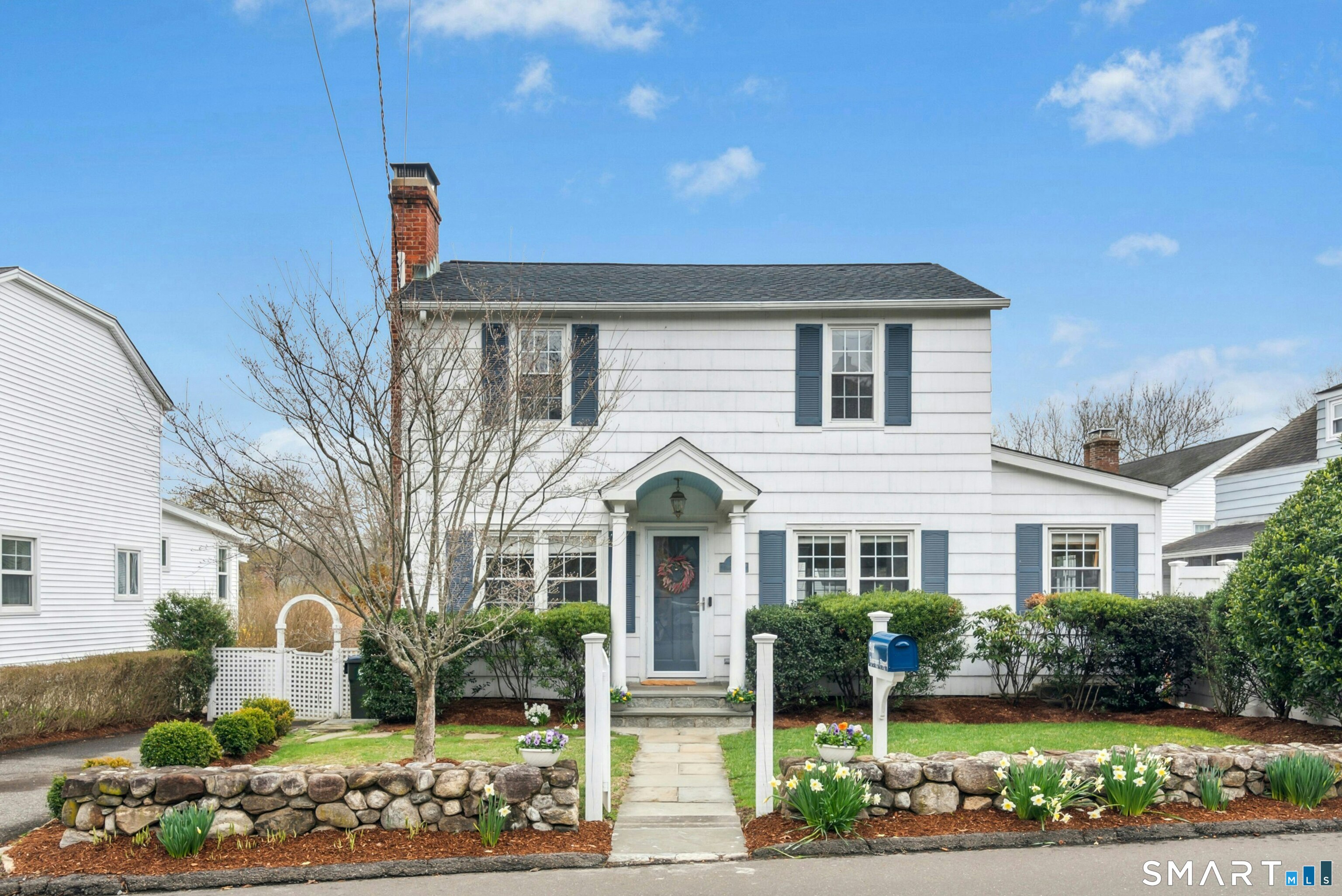 218 Summer Street, New Canaan, CT 06840 | For Sale at $1,325,000