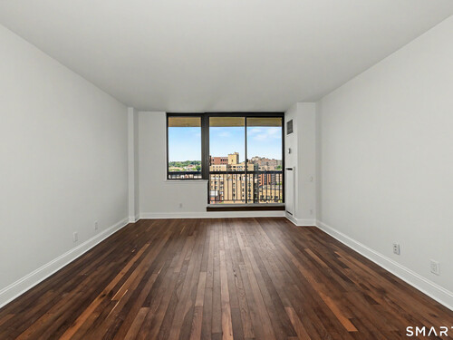  condo home for sale located at 25 Forest Street, 14d, Stamford, CT 06901