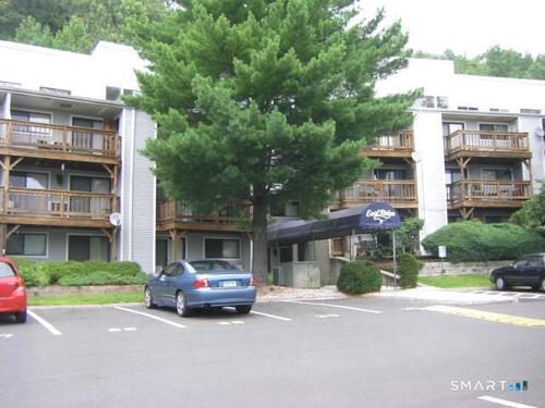  condo home for sale located at 5 Nabby Road, a56, Danbury, CT 06811