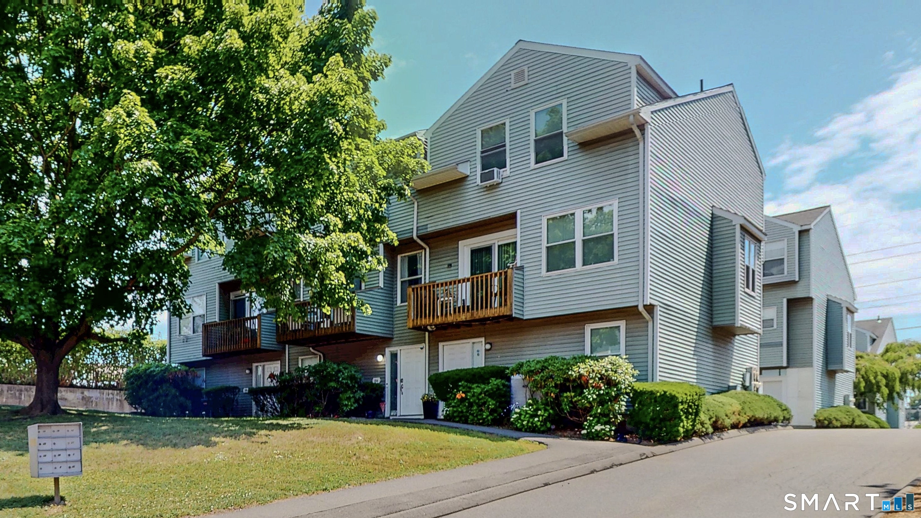90 Bouton Street, 2a, Norwalk, CT 06854 | For Sale at $495,000