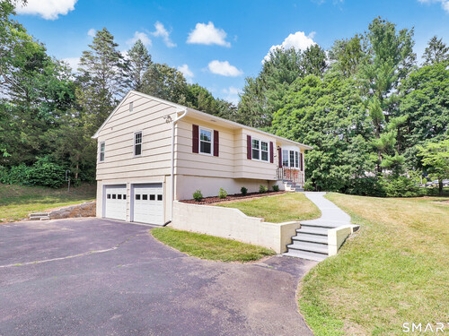  single family home for sale located at 4 Cherry Heights Terrace, Newtown, CT 06482