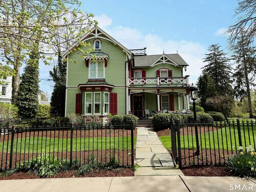 Antique single family home for sale located at 250 Main Street, Ridgefield, CT 06877