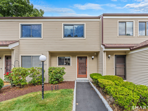  townhouse condo for sale located at 33 Deer Run, 33, Bethel, CT 06801