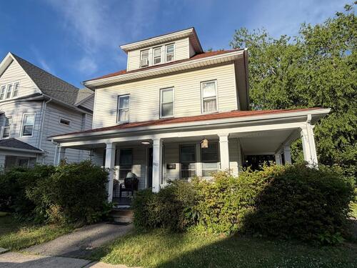  single family home for sale located at 810 Briarwood Avenue, Bridgeport, CT 06604