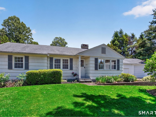  single family home for sale located at 2 Diamond Drive, Newtown, CT 06470