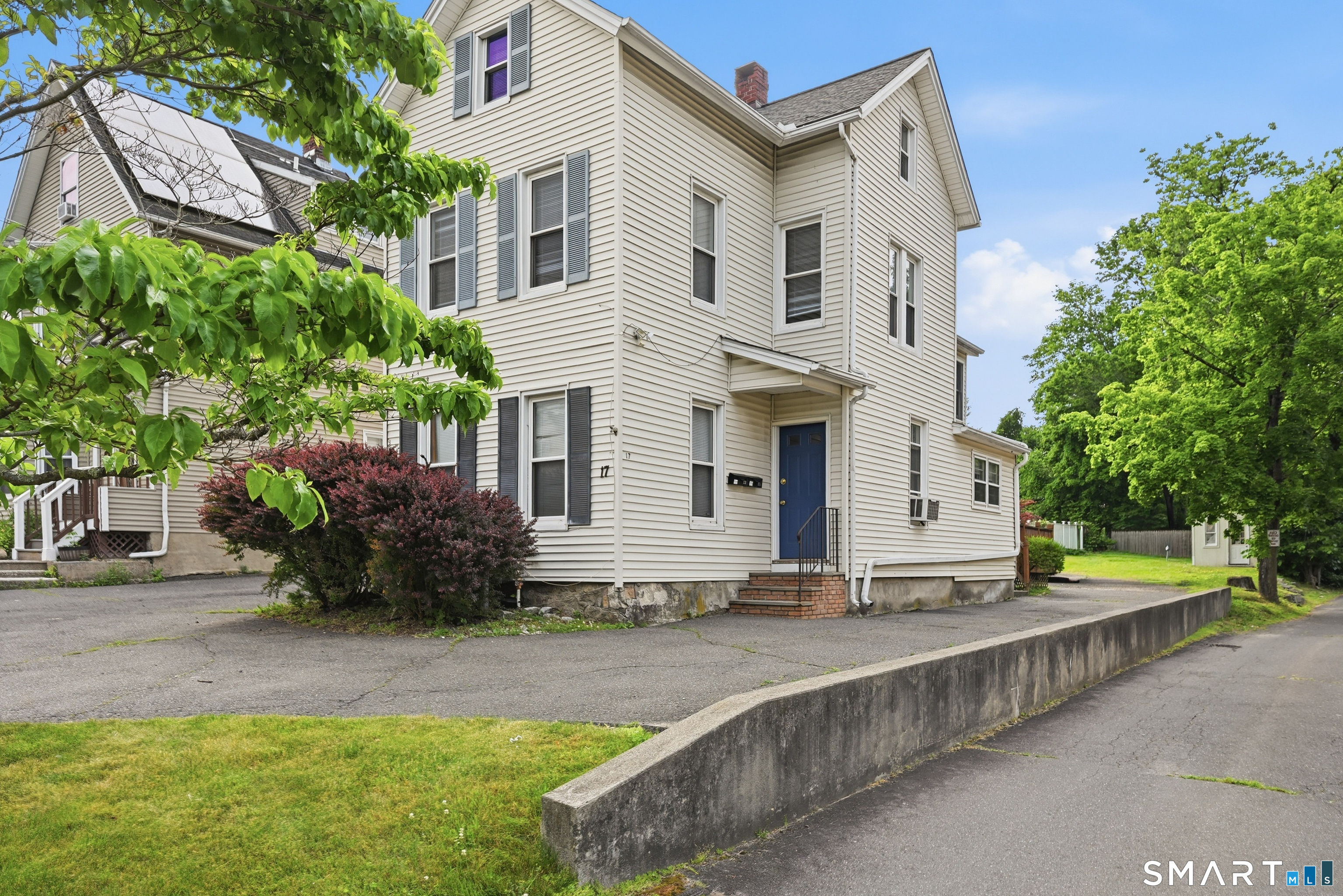 17 Lake Avenue, Danbury, CT 06810 | For Sale at $525,000