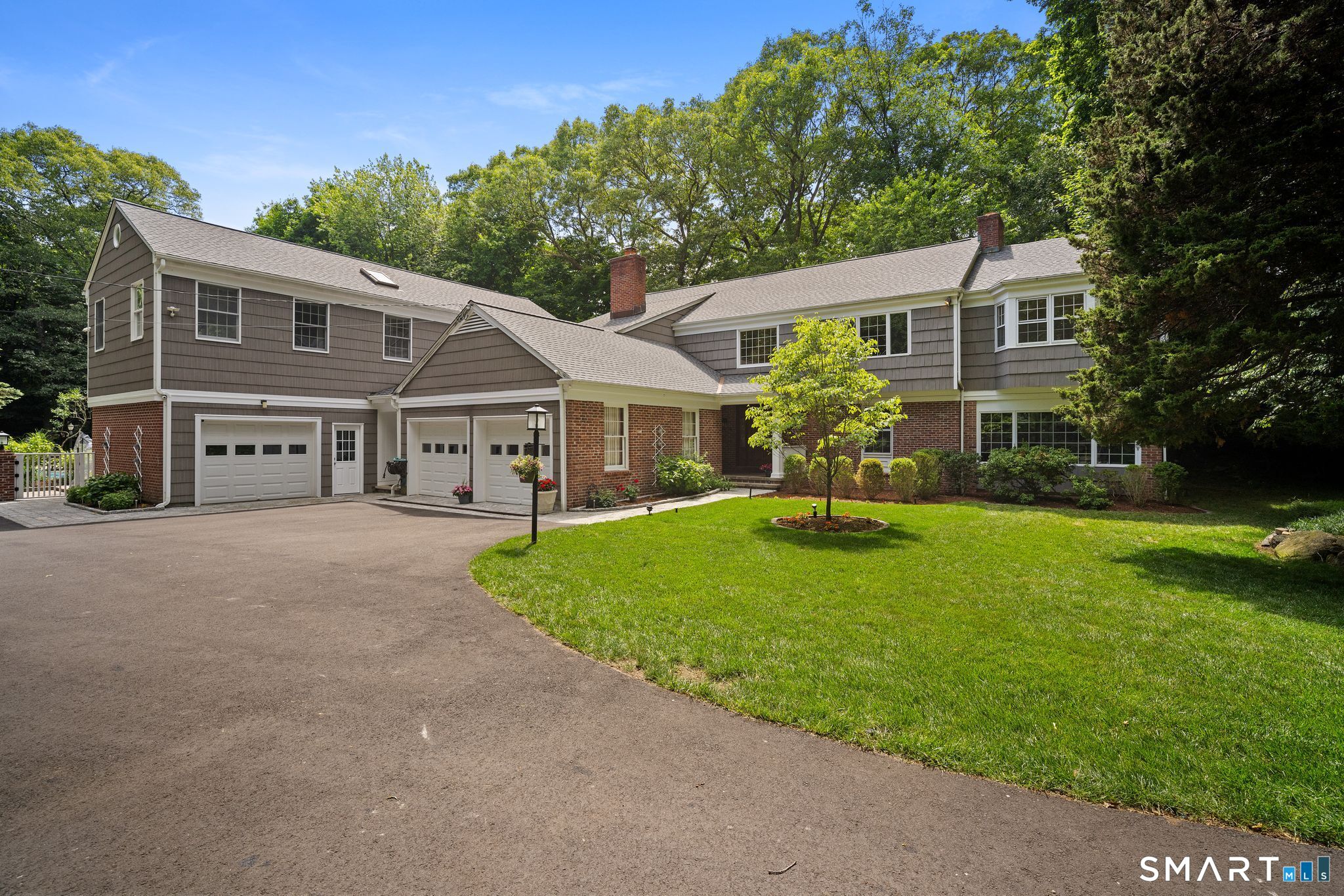 12 Settlers Trail, Darien, CT 06820 | For Sale at $3,295,000