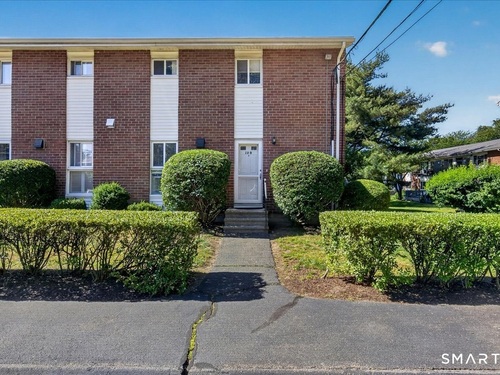  townhouse condo for sale located at 80 County Street, 12d, Norwalk, CT 06851