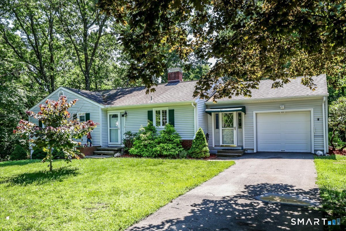 7 Mohawk Circle, Danbury, CT 06811 | For Sale at $475,000