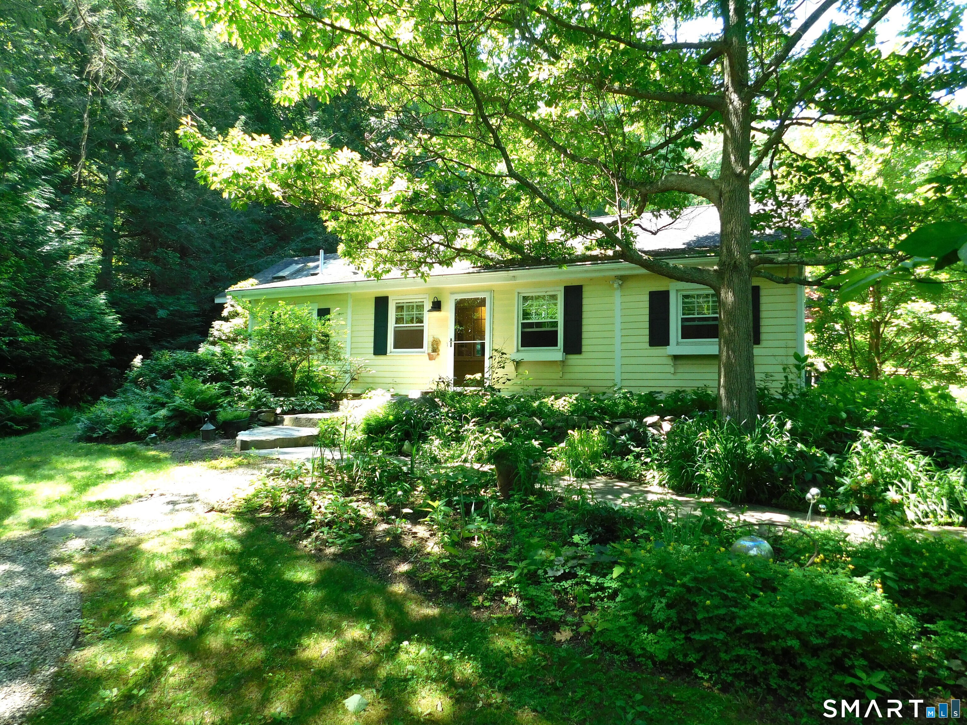 151 Great Quarter Road, Newtown, CT 06482 | For Sale at $399,900