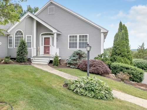  condo home for sale located at 459 Fisher Court, 459, Shelton, CT 06484