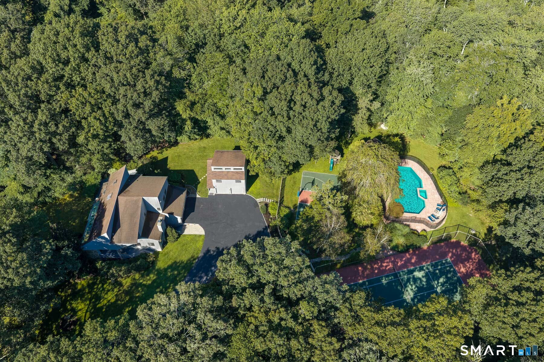 7 White Oak Lane, Weston, CT 06883 | For Sale at $1,799,000