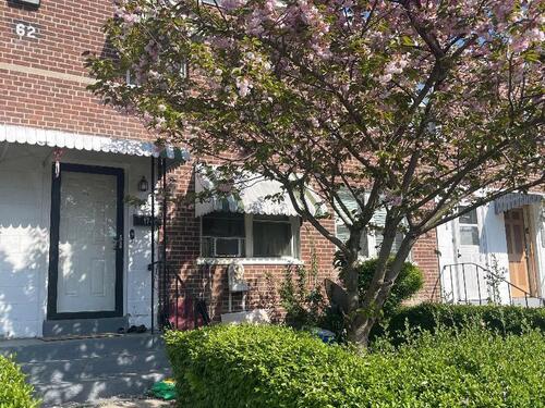  co-op home for sale located at 174 Courtd, Bld62 Success Avenue, Bridgeport, CT 06610