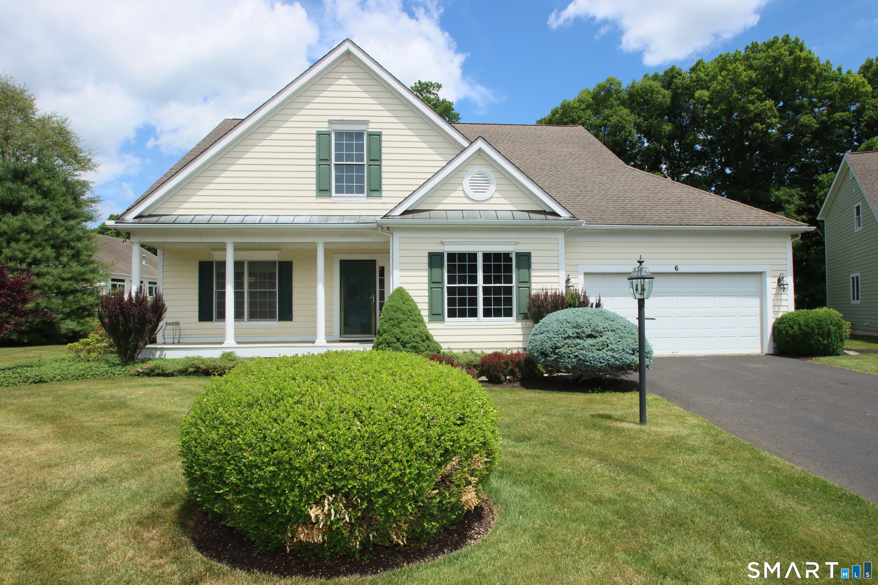6 Carriage House Lane, 6, Brookfield, CT 06804 | For Sale at $775,000