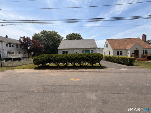  single family home for sale located at 133 Indian Avenue, Bridgeport, CT 06606