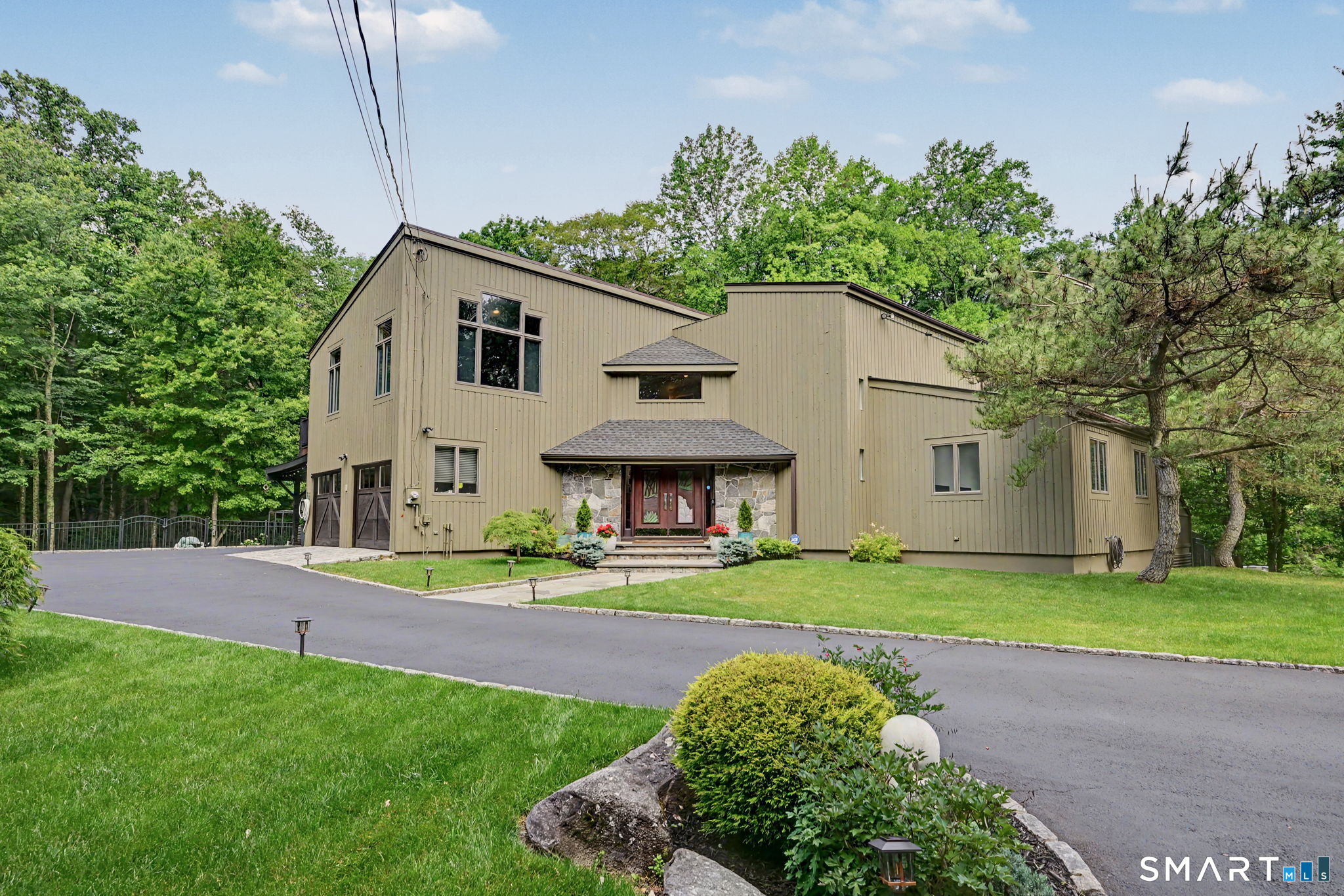 196 Echo Hill Drive, Stamford, CT 06903 | For Sale at $1,250,000