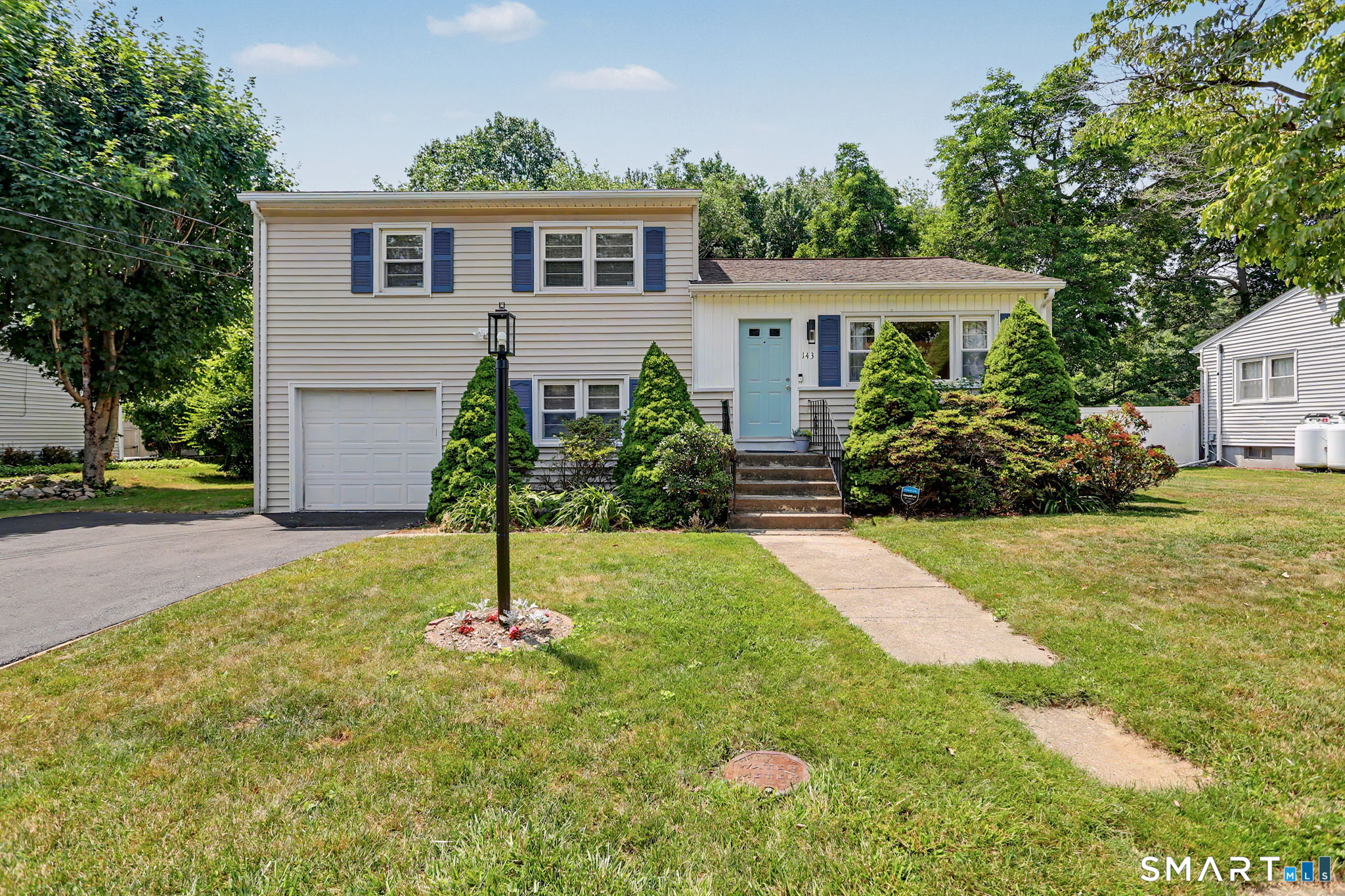 143 Ranch Drive, Bridgeport, CT 06606 | For Sale at $487,500