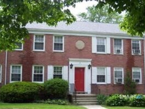  condo home for sale located at 26 Revere Drive, 3, Stamford, CT 06902