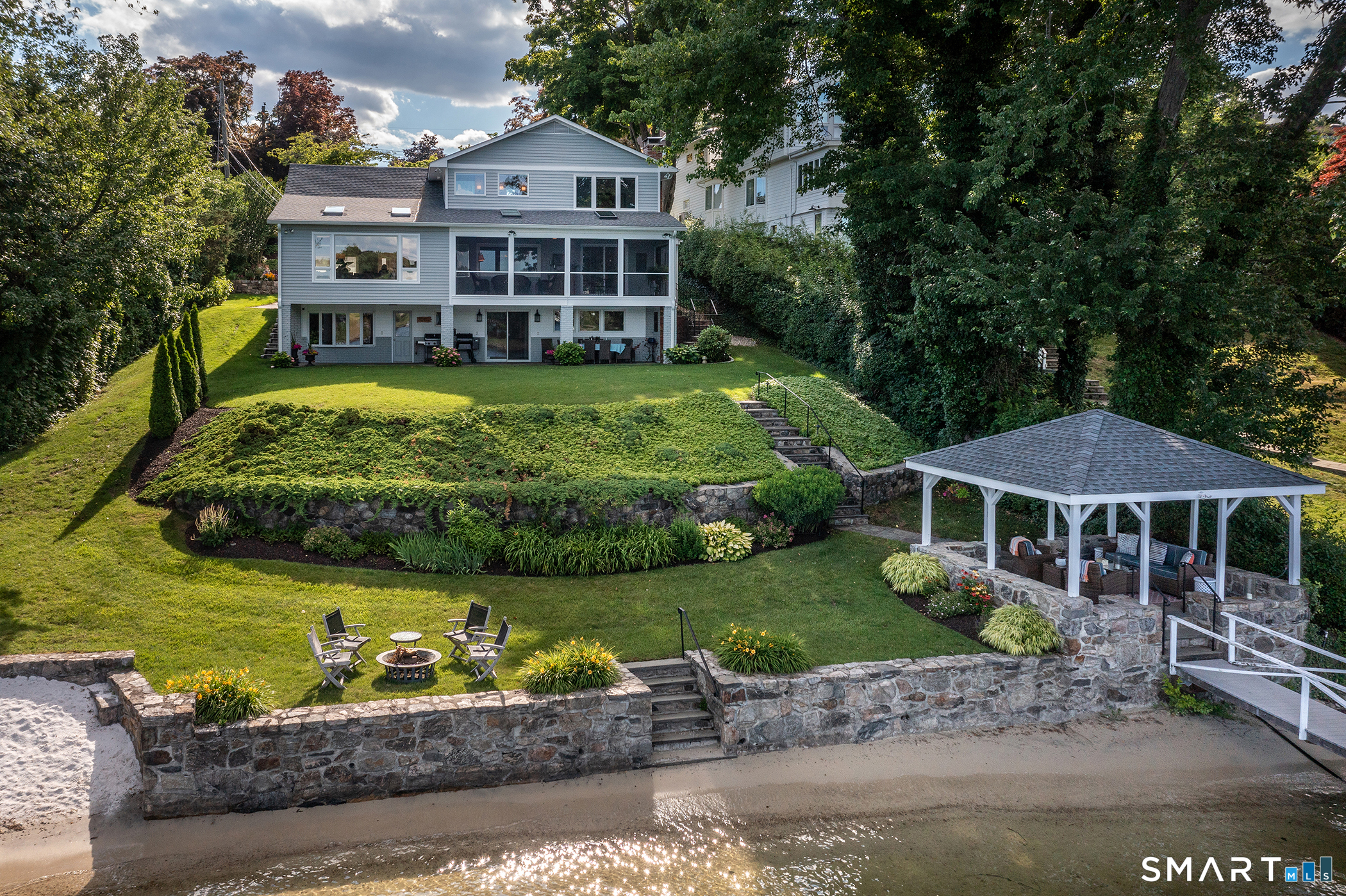 52 Arrowhead Road, Brookfield, CT 06804 | For Sale at $2,695,000