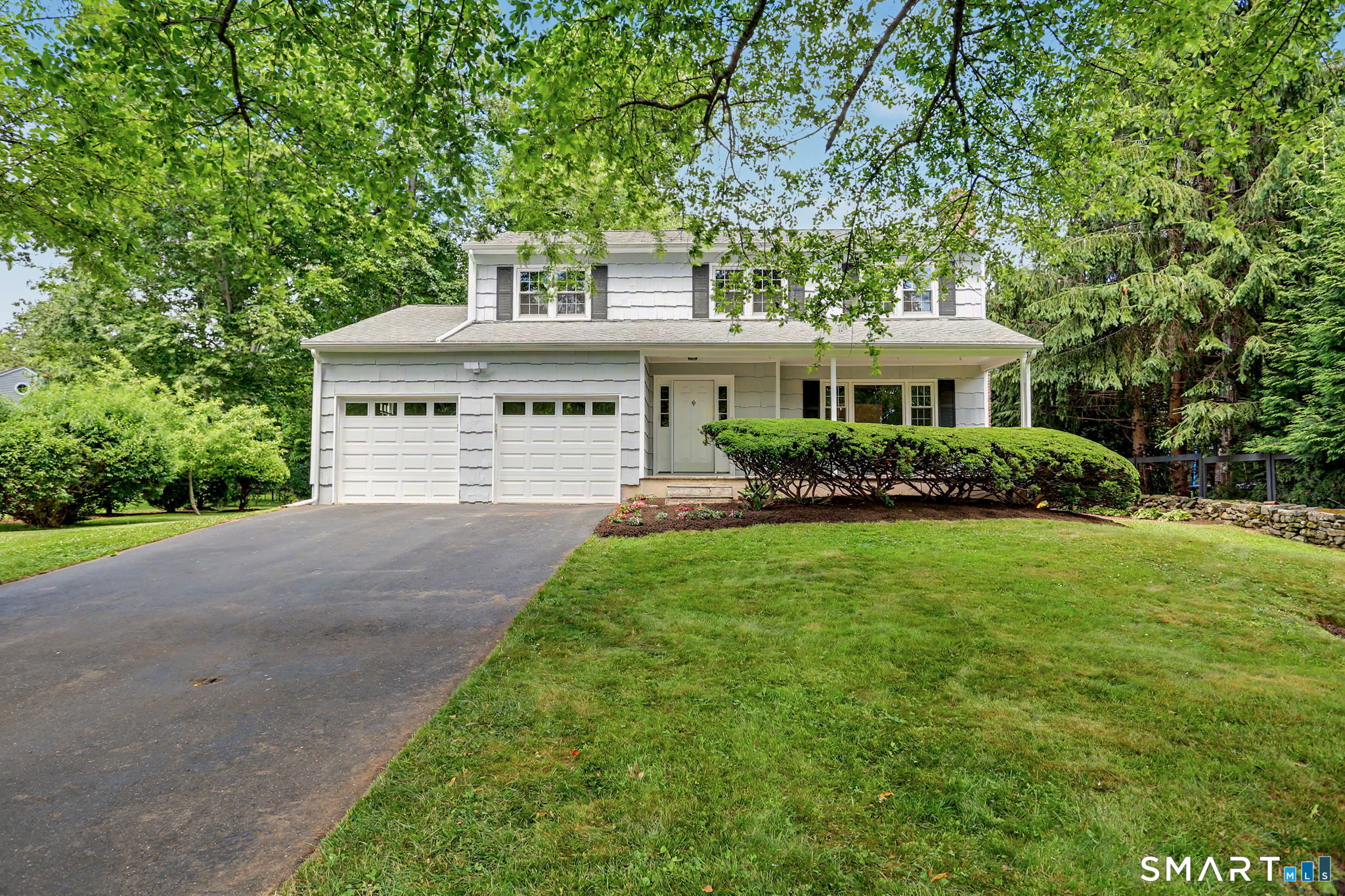 29 Coachlamp Lane, Darien, CT 06820 | For Sale at $1,749,000