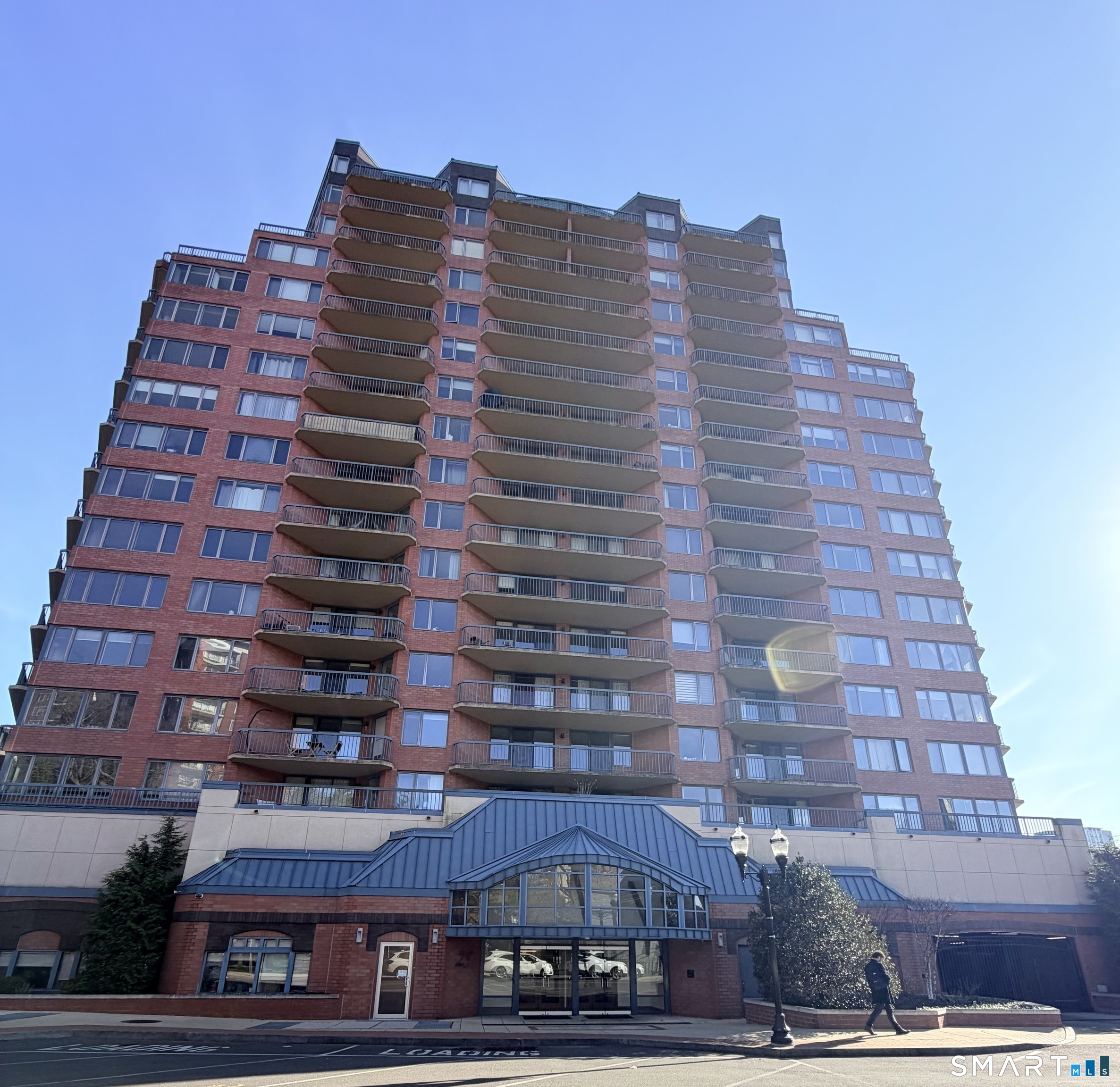 25 Forest Street, 7f, Stamford, CT 06901 | For Sale at $449,000