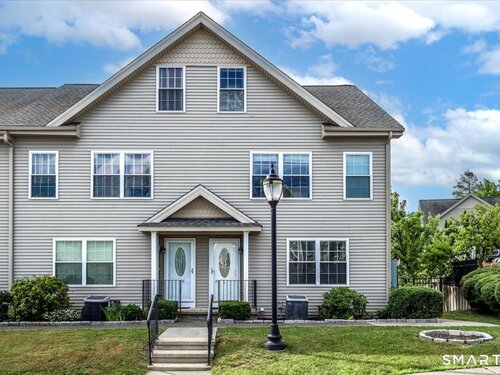  townhouse condo for sale located at 40 Division Street, 4, Danbury, CT 06810