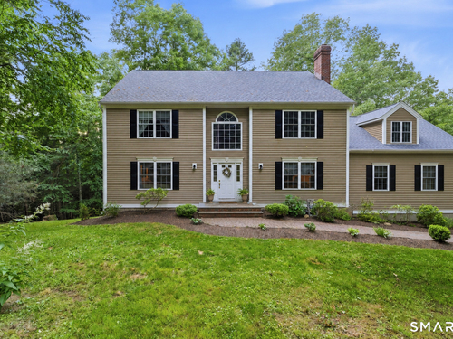  single family home for sale located at 29 Narragansett Trail, Newtown, CT 06482