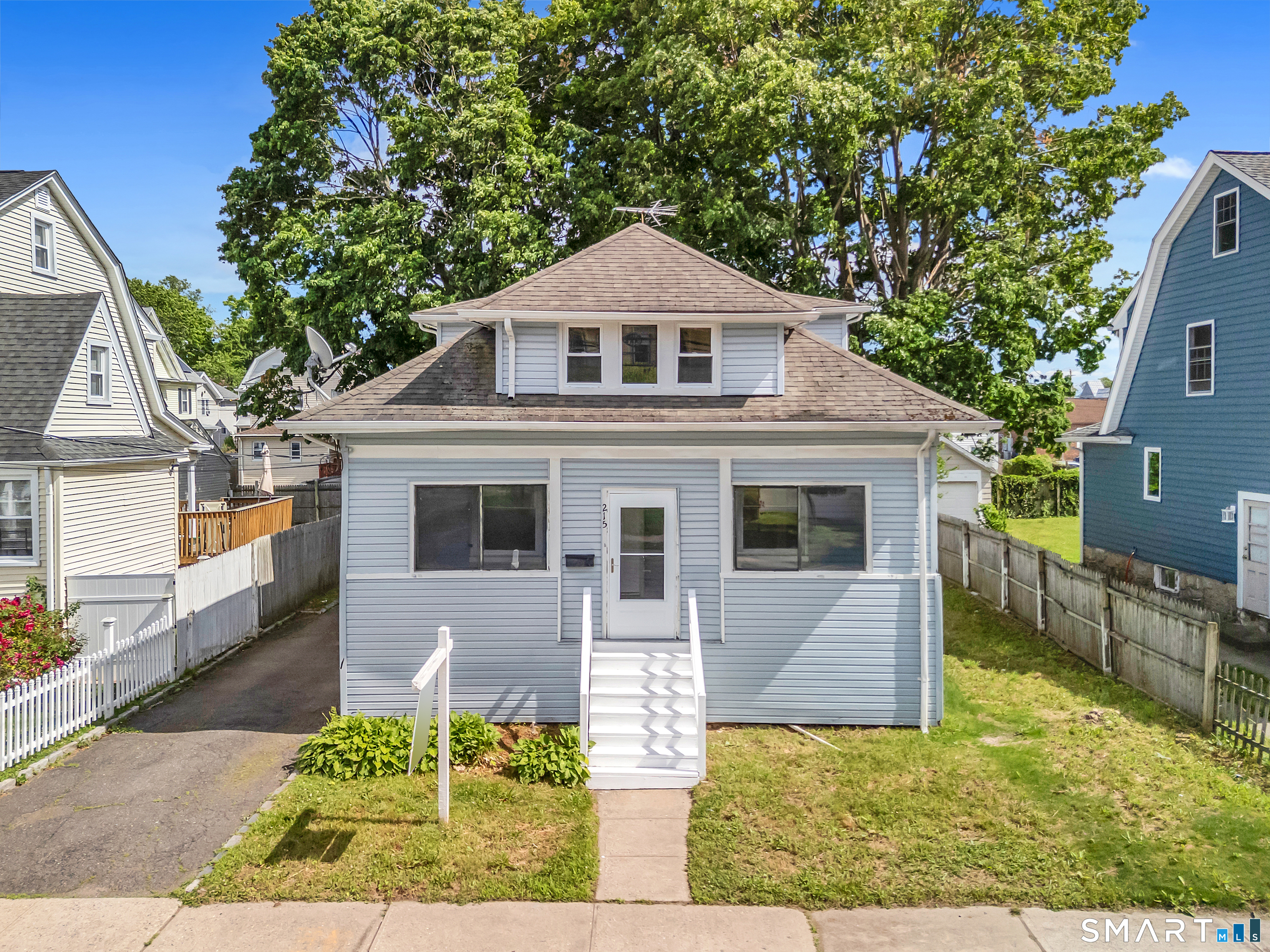 215 Overland Avenue, Bridgeport, CT 06606 | For Sale at $419,000
