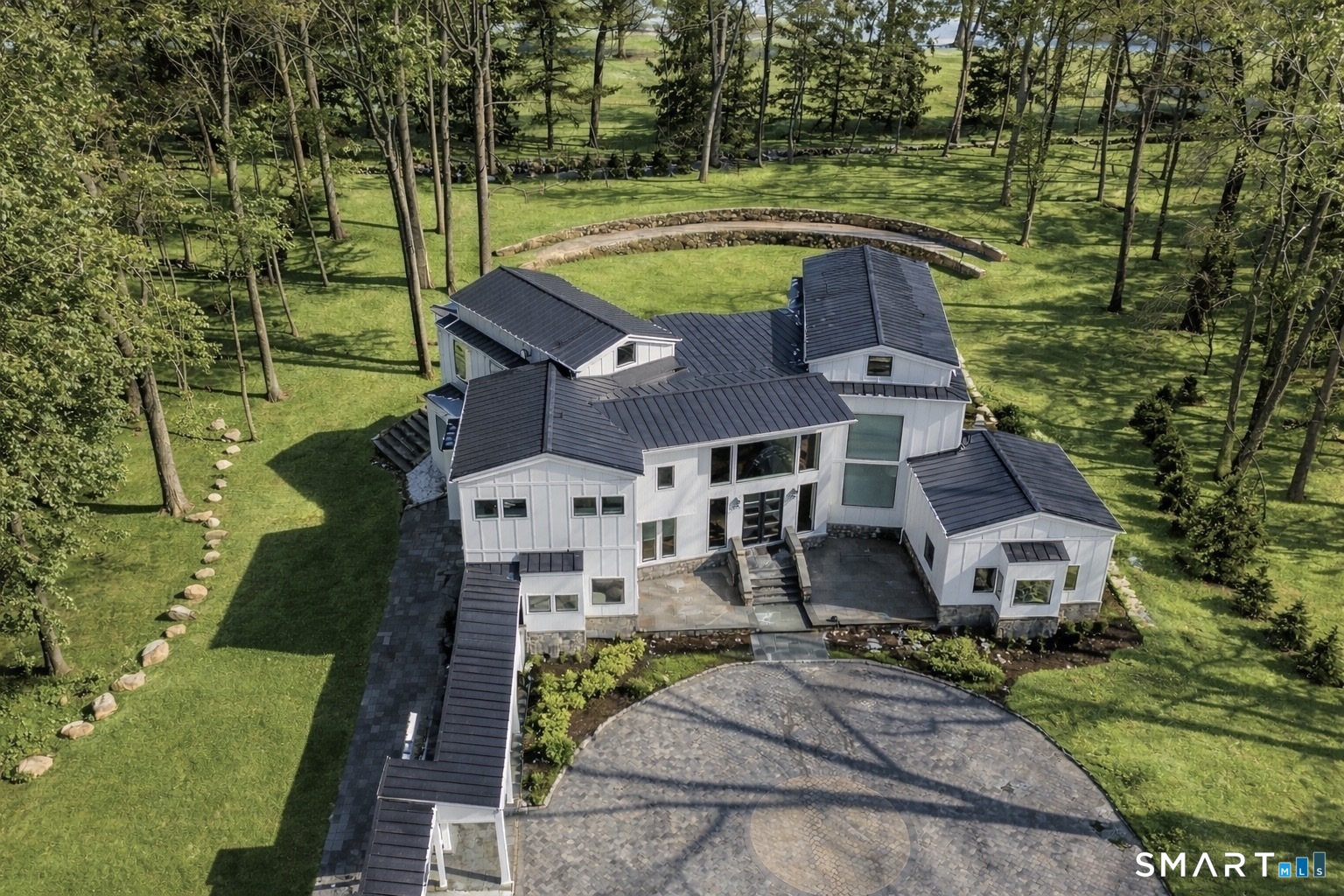 475 Fence Row Drive, Fairfield, CT 06824 | For Sale at $3,988,000