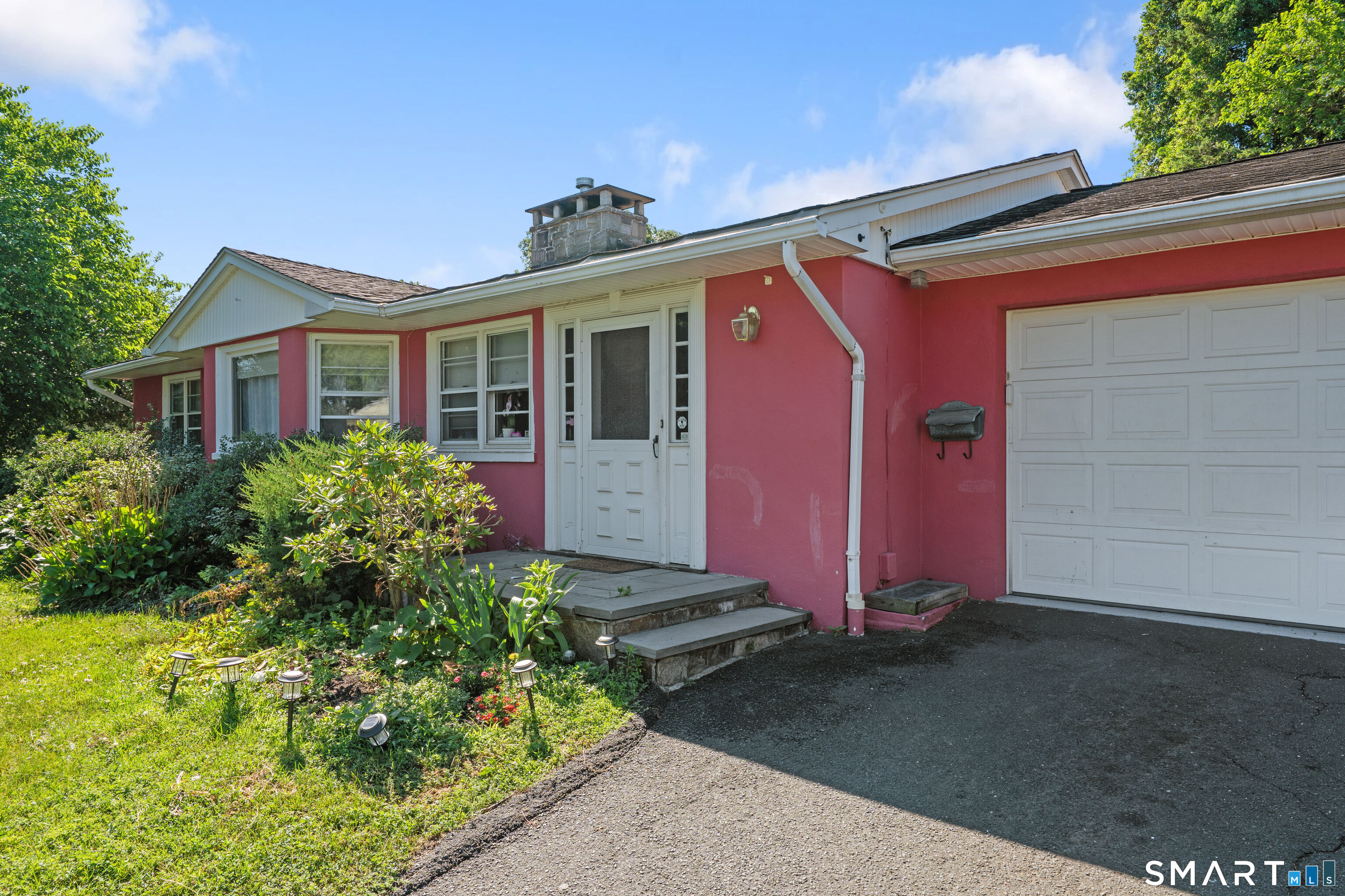 4 Francis Road, Danbury, CT 06810 | For Sale at $495,000