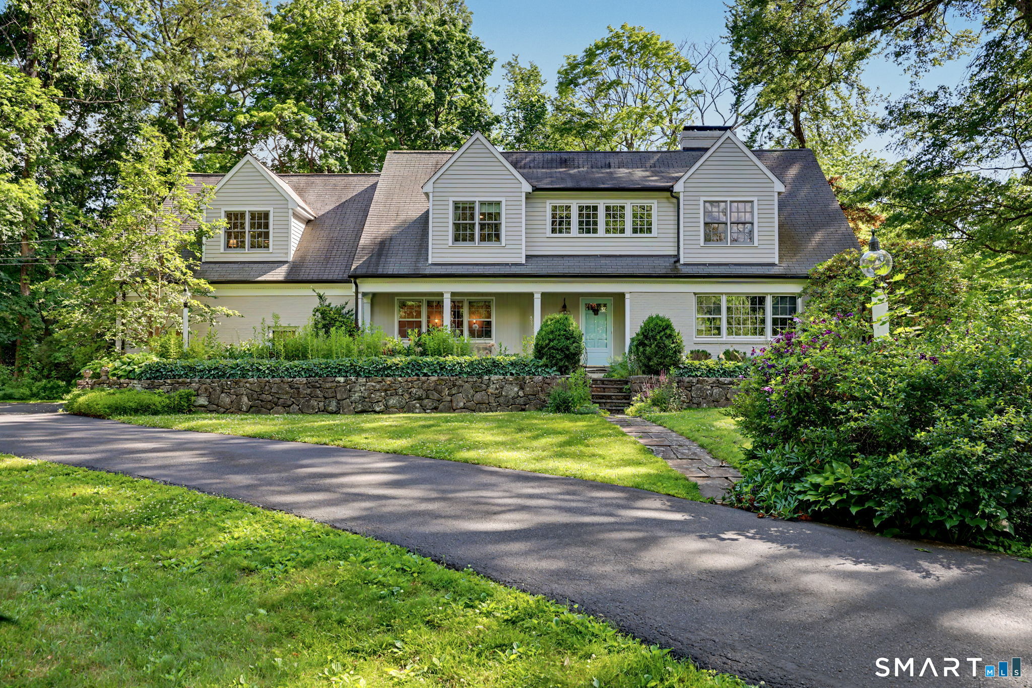 85 Bittersweet Lane, New Canaan, CT 06840 | For Sale at $2,595,000