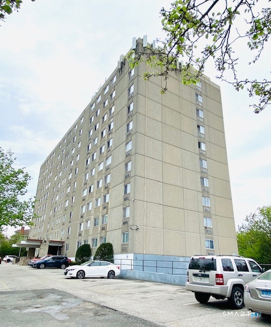 120 Huntington Turnpike, 809, Bridgeport, CT 06610 | For Sale at $195,000