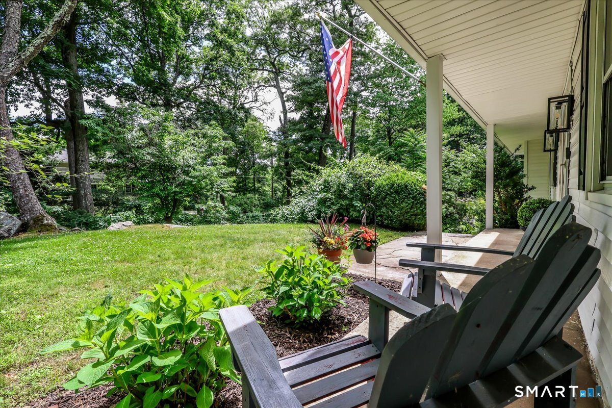 139 Seth Low Mountain Road, Ridgefield, CT 06877 | For Sale at $1,050,000