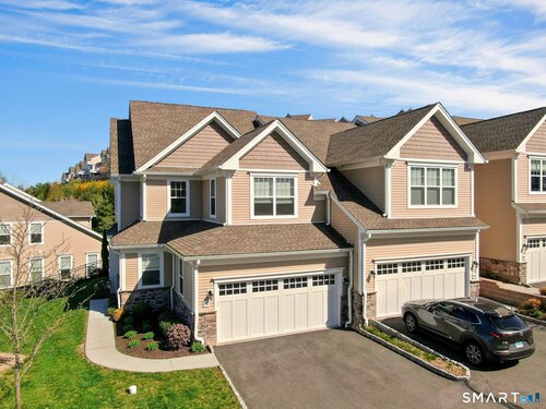 townhouse condo for sale located at 82 Winding Ridge Way, 82, Danbury, CT 06810
