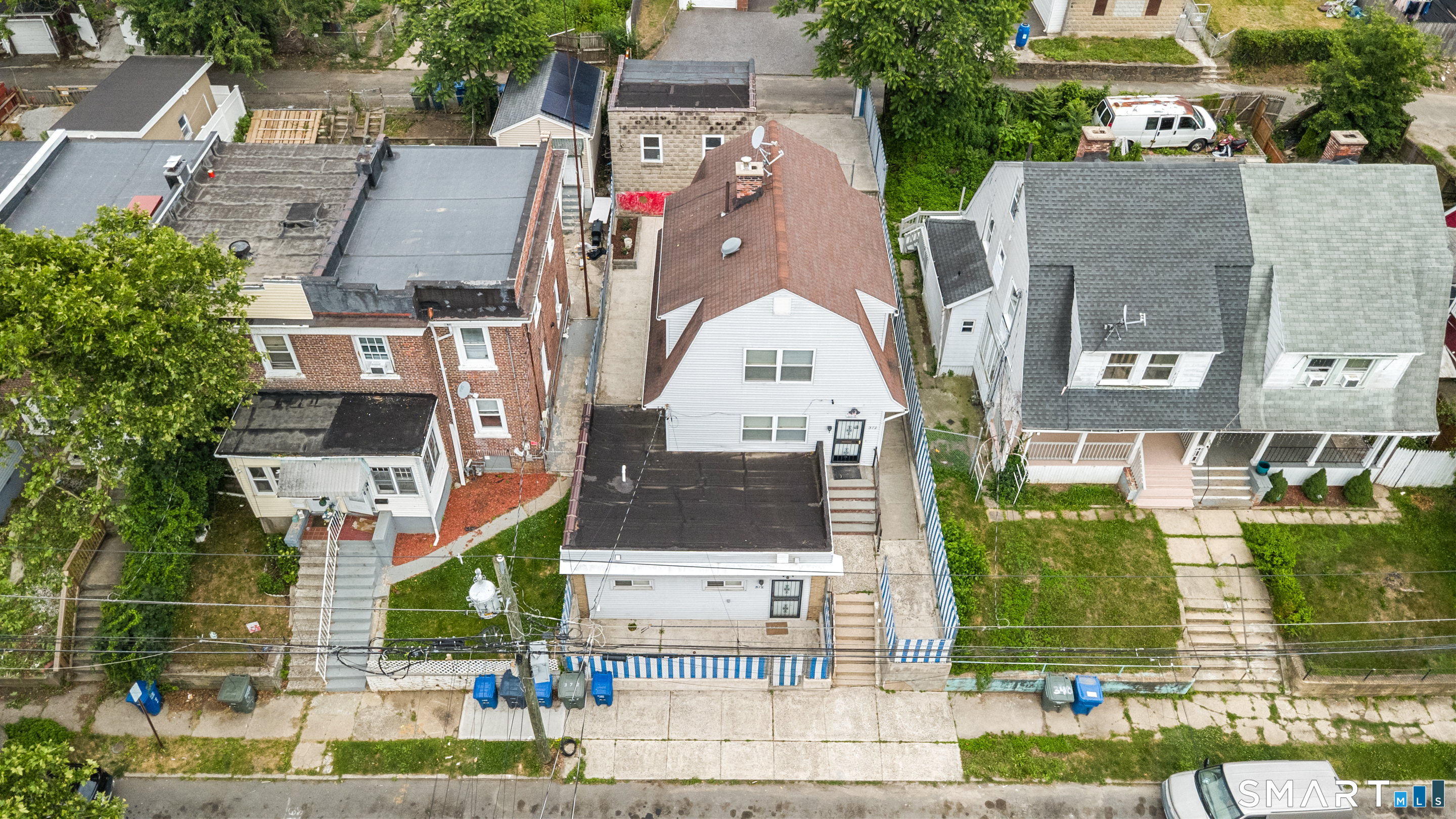 372 Dover Street, Bridgeport, CT 06610 | For Sale at $415,000