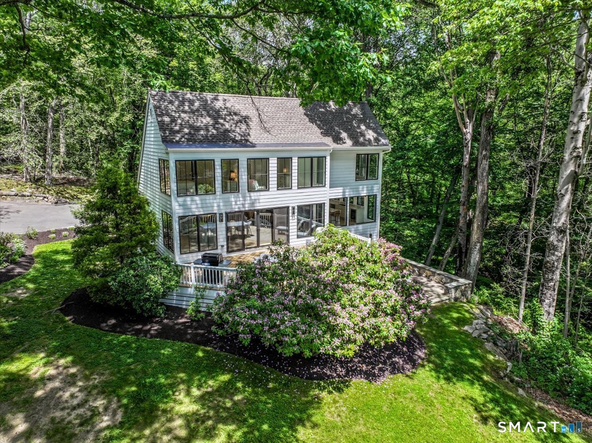 256 Wilton Road East, Ridgefield, CT 06877 | For Sale at $1,495,000