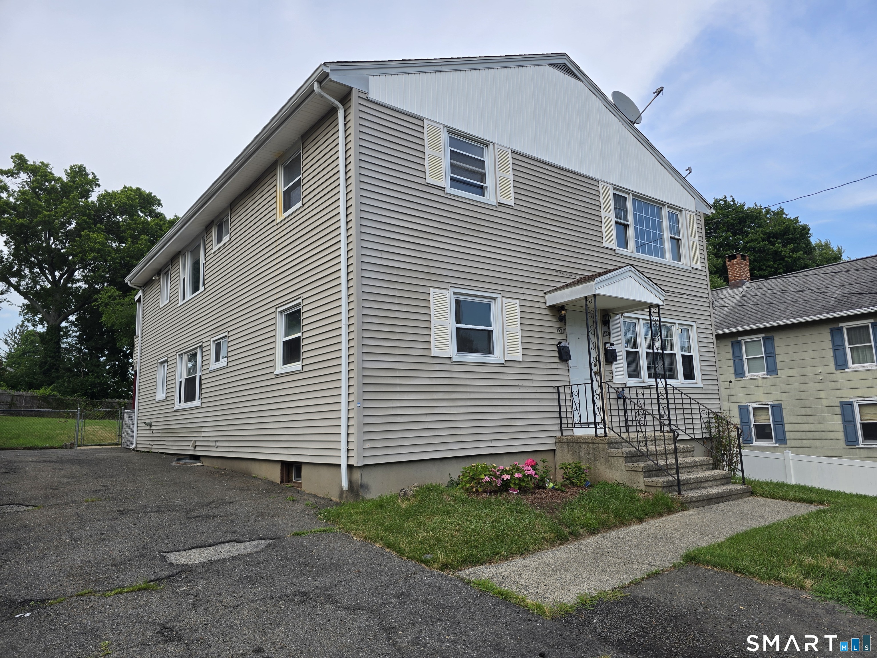 1526 West Broad Street, Stratford, CT 06615 | For Sale at $649,000