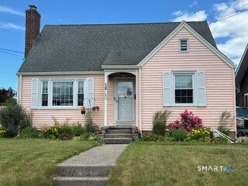  single family home for sale located at 182 Washington Parkway, Stratford, CT 06615