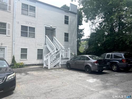  condo home for sale located at 37 Greenwich Avenue, 2-6, Stamford, CT 06902