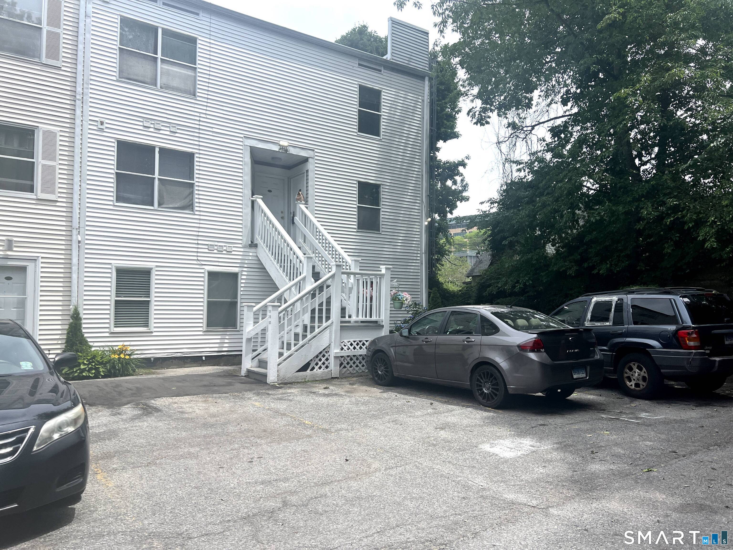37 Greenwich Avenue, 2-6, Stamford, CT 06902 | For Sale at $299,000