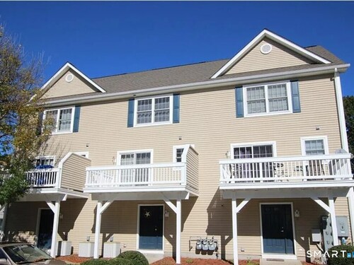  townhouse condo for sale located at 29 Town Hill Avenue, 7, Danbury, CT 06810