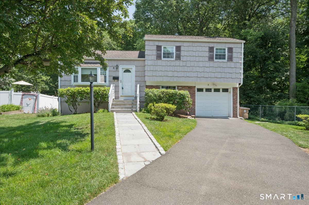 8 Stanwick Circle, Stamford, CT 06905 | For Sale at $675,000
