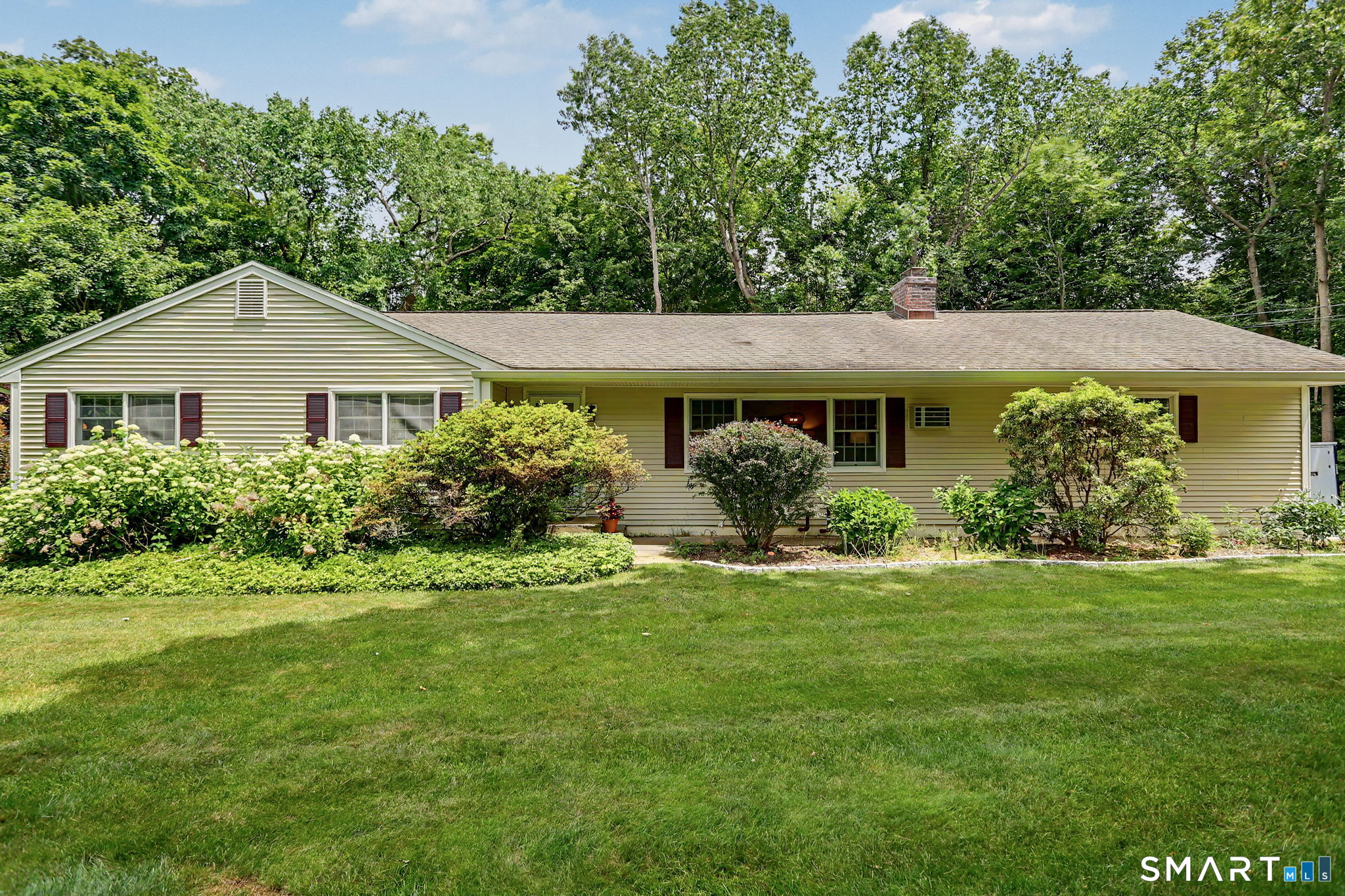 17 Pumpkin Lane, Norwalk, CT 06851 | For Sale at $775,000