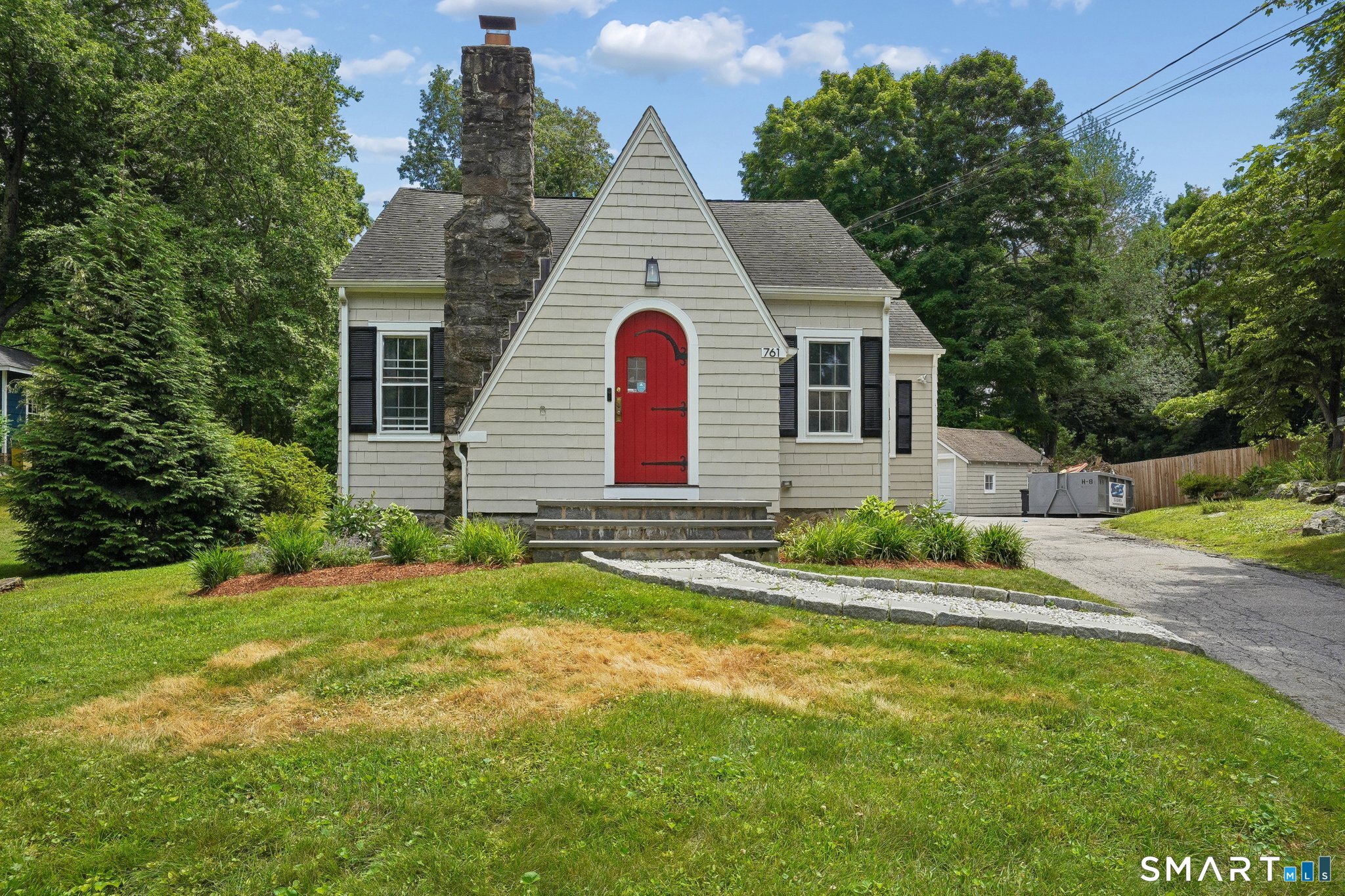 761 Den Road, Stamford, CT 06903 | For Sale at $799,000
