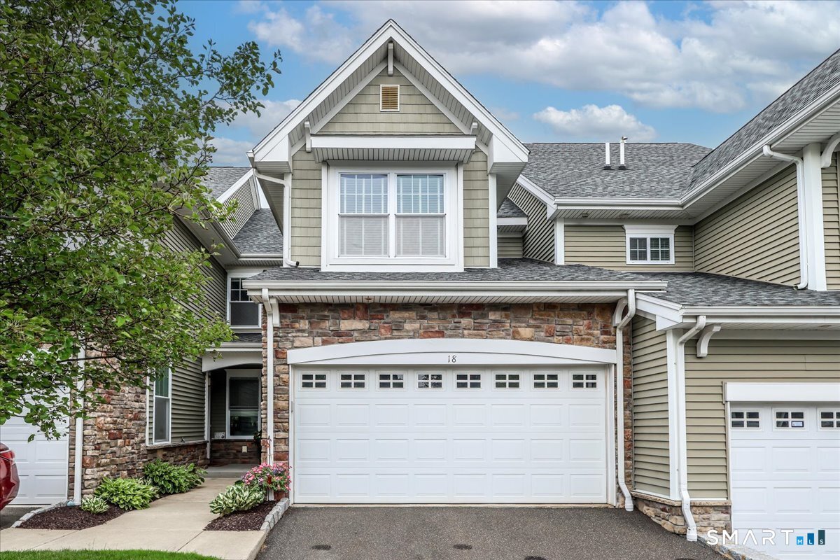 18 Lawrence Avenue, 18, Danbury, CT 06810 | For Sale at $515,000
