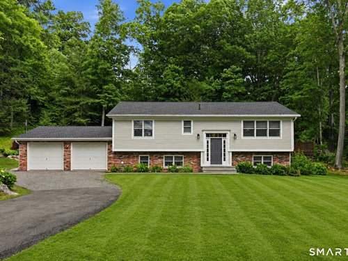  single family home for sale located at 3 Bayberry Drive, Brookfield, CT 06804