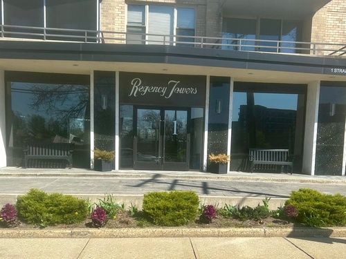  condo home for sale located at 1 Strawberry Hill Court, 3f, Stamford, CT 06902
