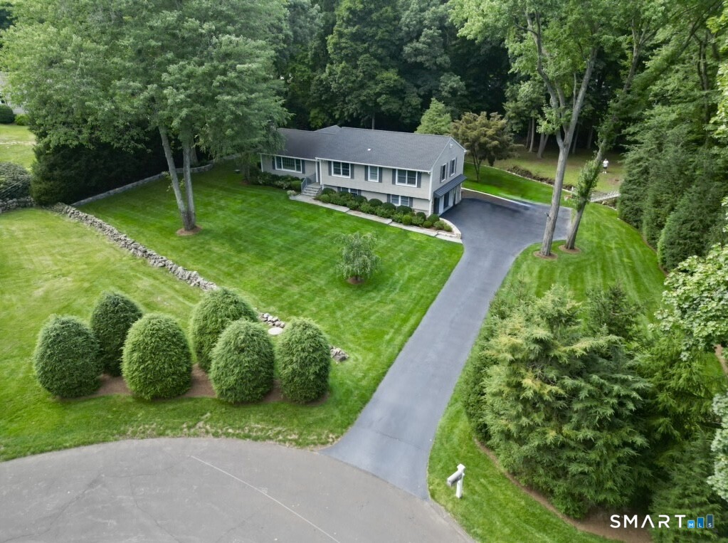 51 Horton Lane, New Canaan, CT 06840 | For Sale at $2,295,000
