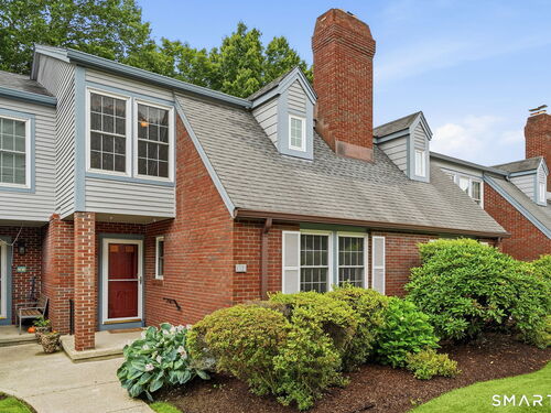  townhouse condo for sale located at 104 Roberton Crossing, 104, Fairfield, CT 06825